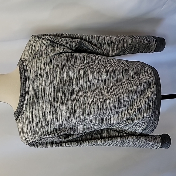 Free with purchasePink Victoria's Secret Crewneck logo graphic Heathered Zippers - Picture 5 of 6